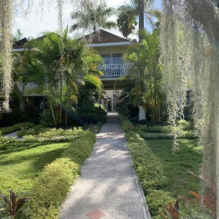 Family Comfort In Jamaica - Enjoy 7 Miles Of White Sand Beach! Villa Negril Exterior foto